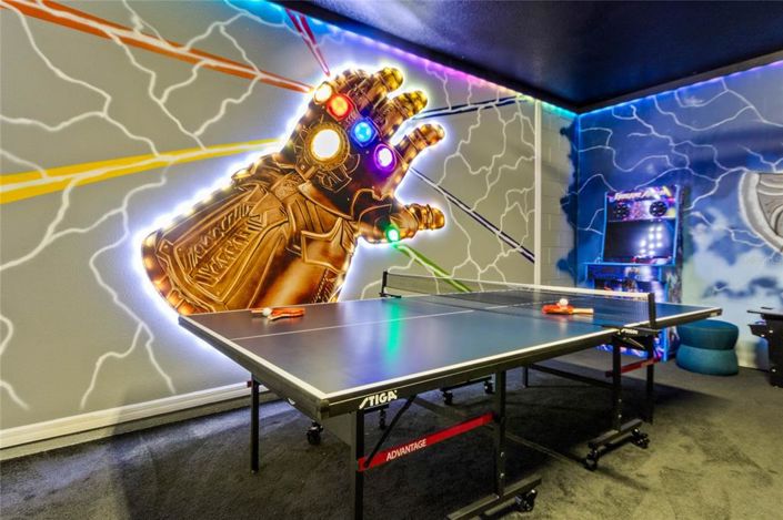 Image No.13-8 Bed Property for sale