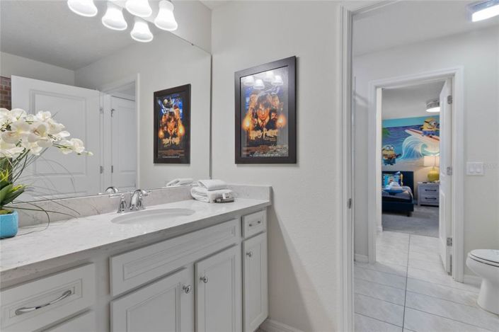 Image No.22-8 Bed Property for sale