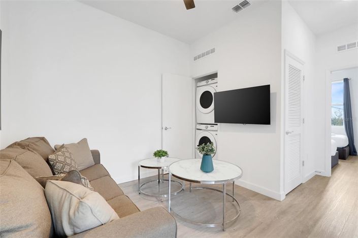 Image No.26-3 Bed Townhouse for sale