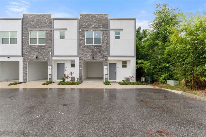 Image No.3-3 Bed Townhouse for sale