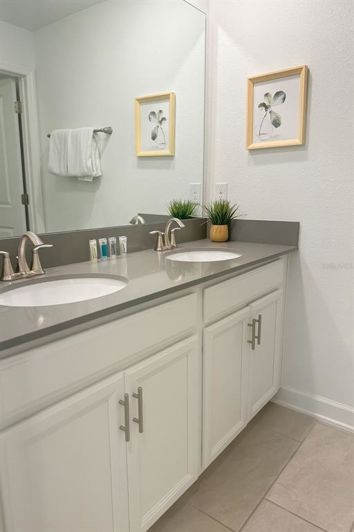 Image No.7-4 Bed Townhouse for sale