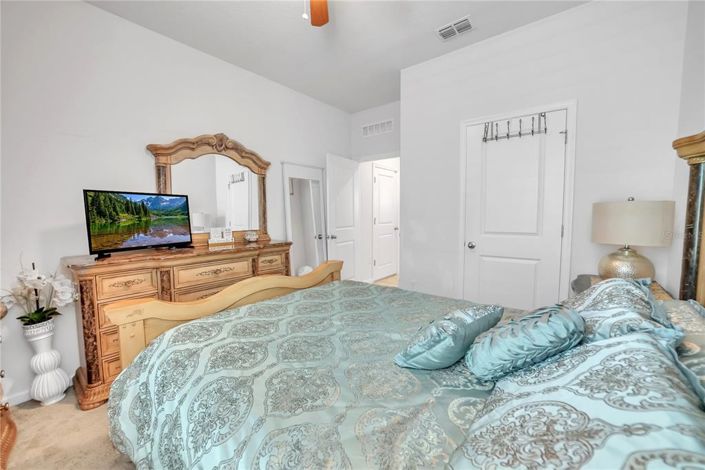 Image No.37-3 Bed Property for sale