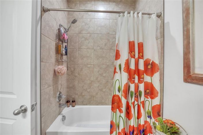 Image No.40-3 Bed Property for sale