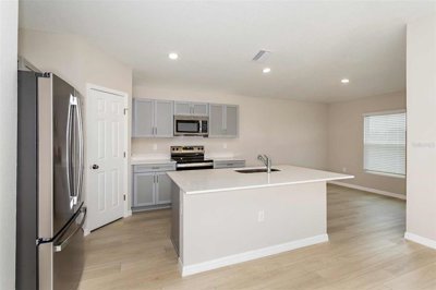 ftb836214804