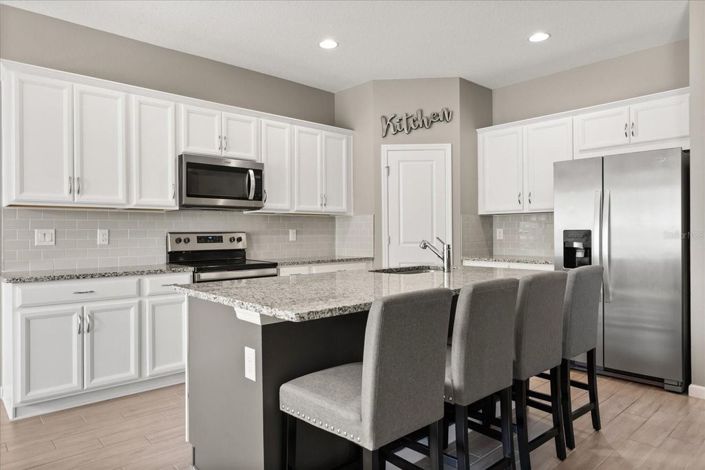 Image No.3-4 Bed House for sale