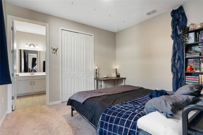 Image No.16-5 Bed House for sale