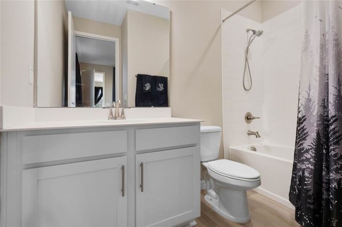 Image No.17-5 Bed House for sale