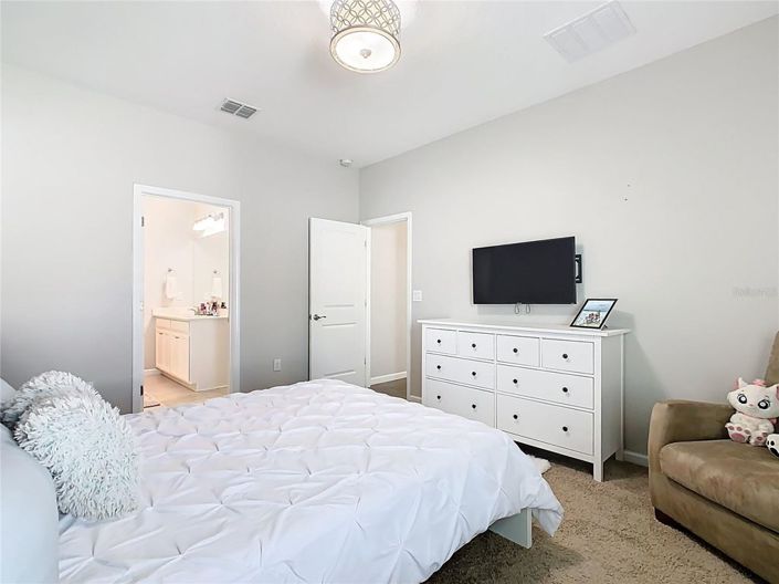 Image No.22-4 Bed House for sale