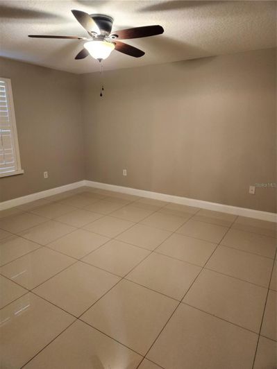 Image No.11-3 Bed House for sale