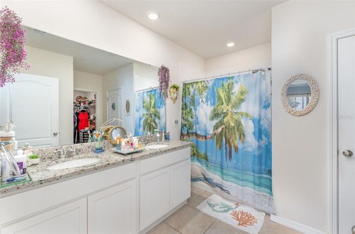 Image No.12-4 Bed House for sale