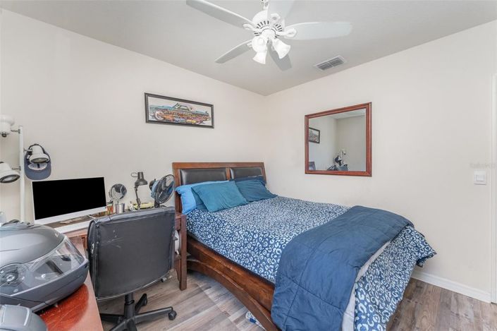 Image No.14-4 Bed House for sale