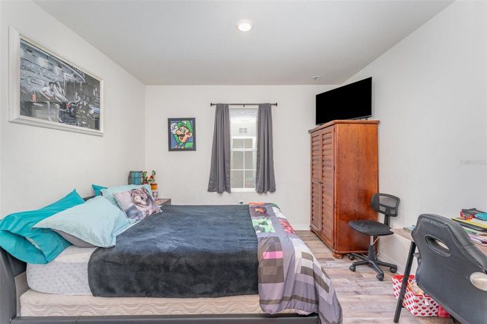 Image No.17-4 Bed House for sale