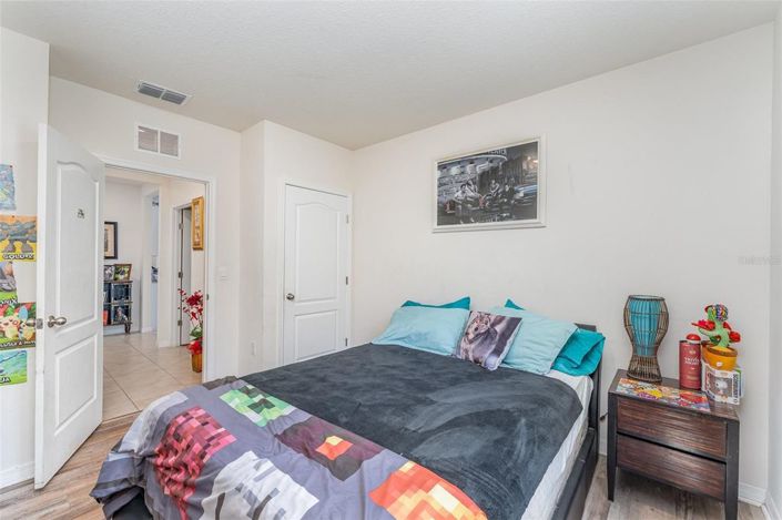 Image No.19-4 Bed House for sale