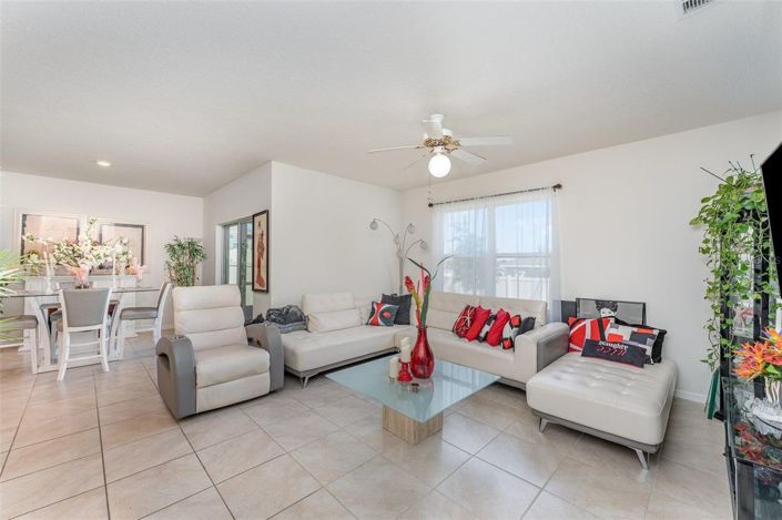 Image No.5-4 Bed House for sale