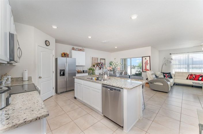 Image No.8-4 Bed House for sale