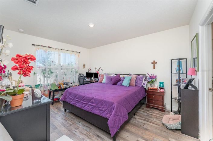 Image No.10-4 Bed House for sale