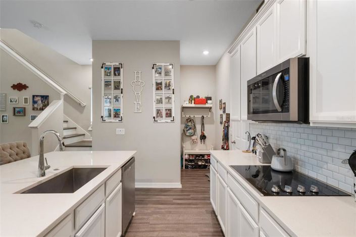 Image No.18-4 Bed House for sale