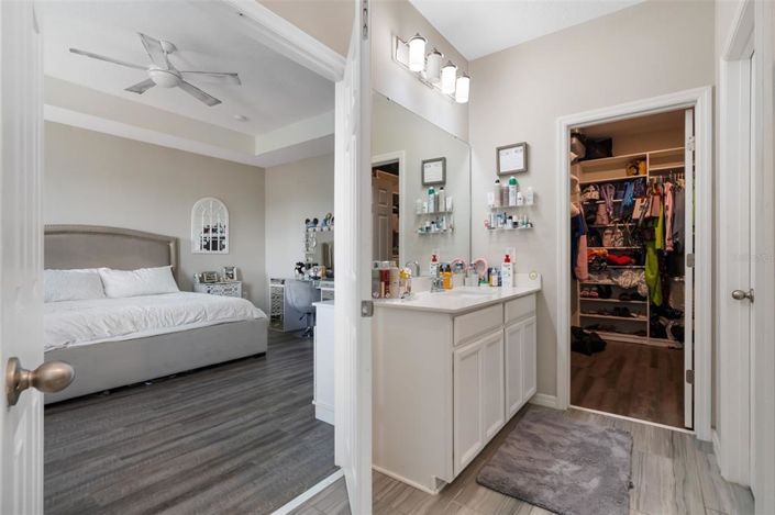 Image No.30-4 Bed House for sale