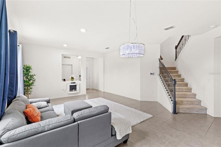 Image No.4-5 Bed House for sale