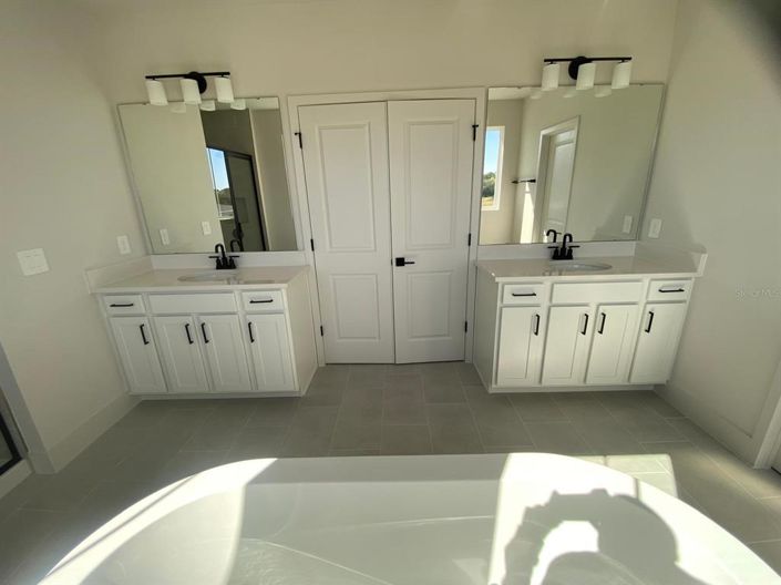 Image No.11-4 Bed House for sale