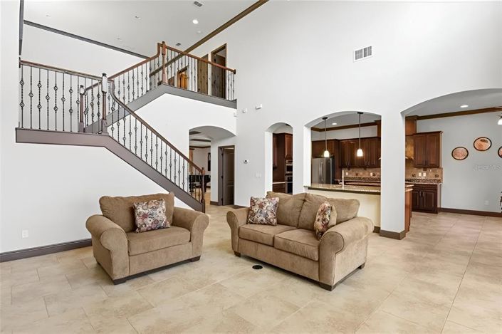 Image No.14-5 Bed House for sale