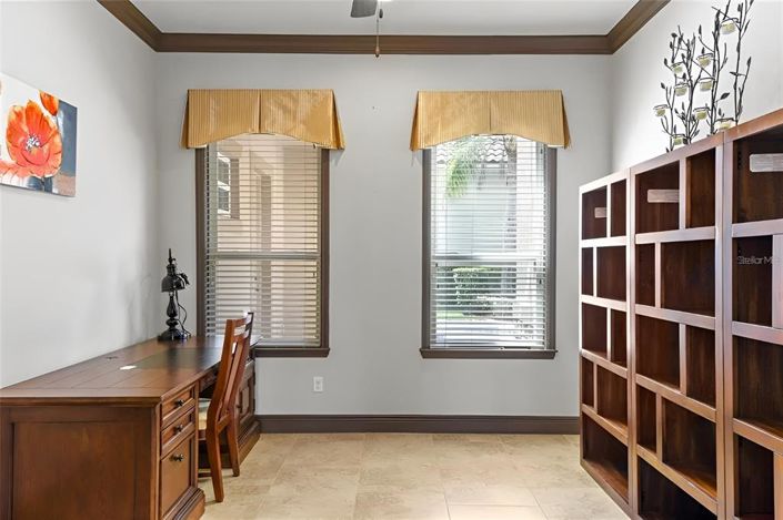 Image No.20-5 Bed House for sale