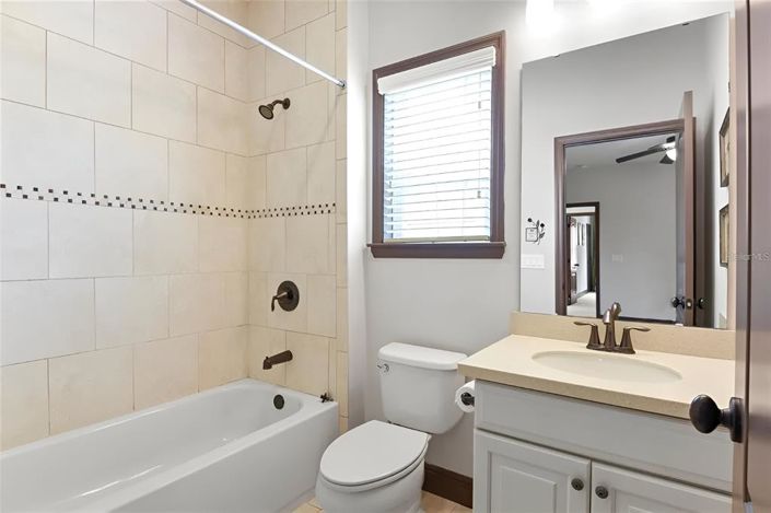 Image No.31-5 Bed House for sale