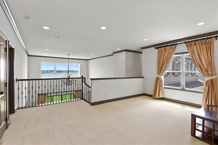 Image No.34-5 Bed House for sale