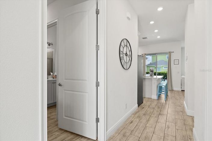 Image No.3-5 Bed House for sale