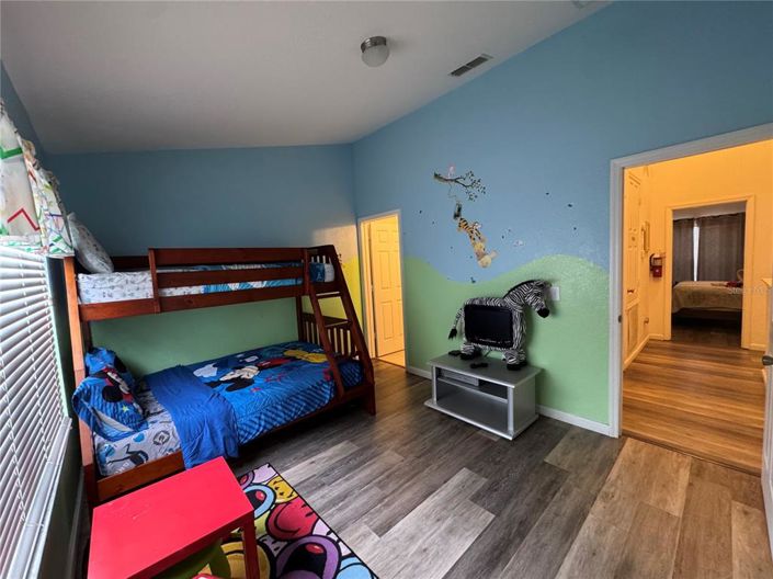 Image No.12-3 Bed Townhouse for sale