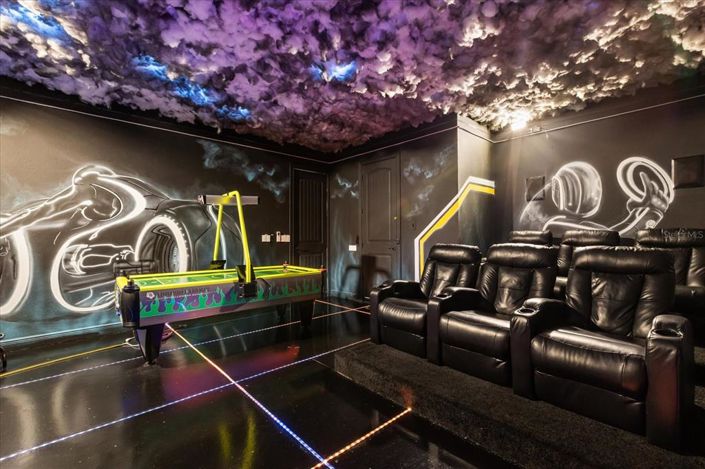 Image No.29-5 Bed Property for sale