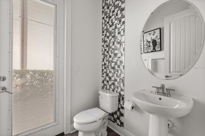 Image No.36-5 Bed House for sale