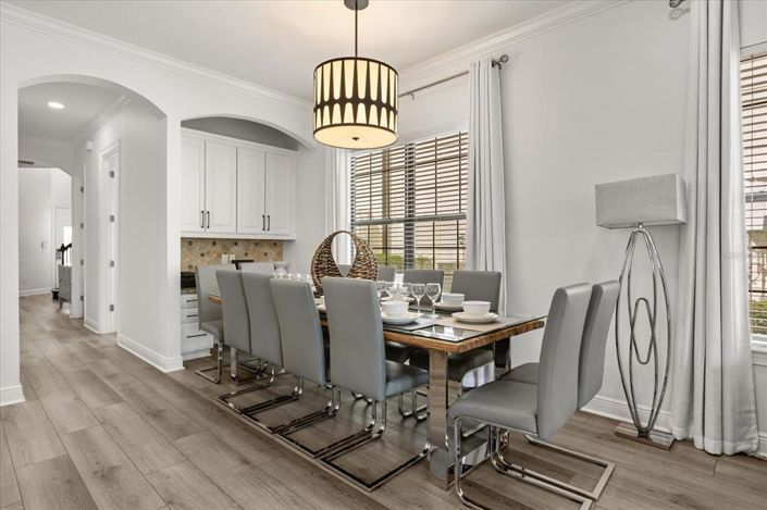 Image No.9-5 Bed House for sale