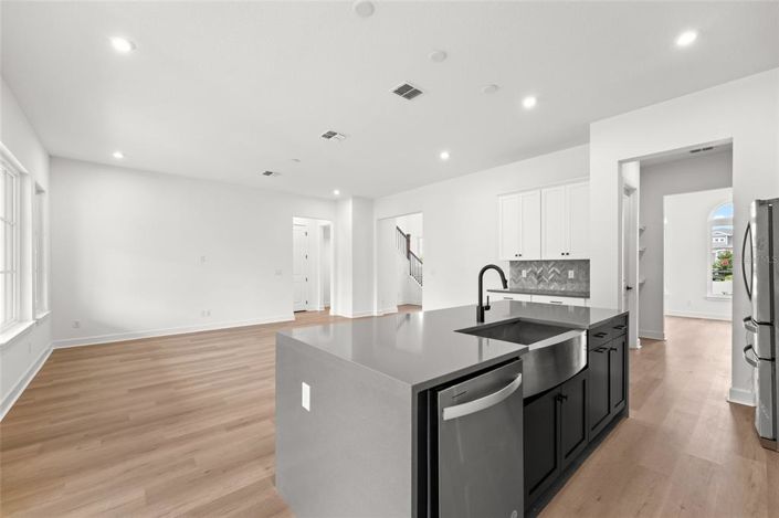 Image No.14-4 Bed House for sale