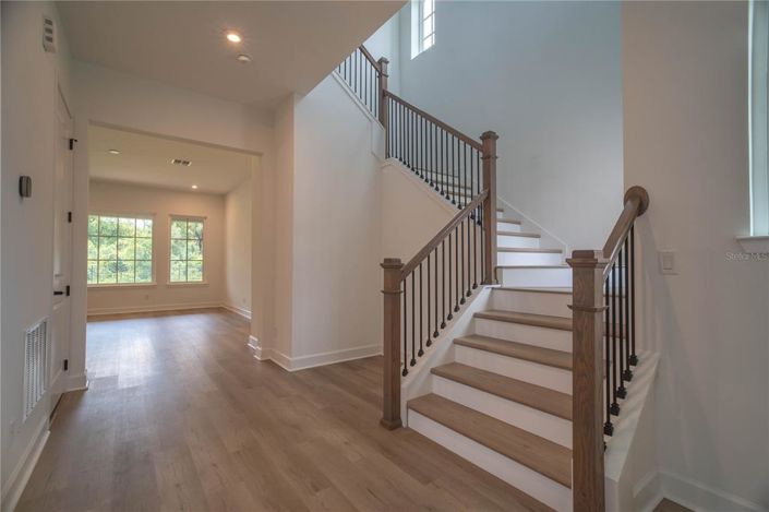 Image No.6-4 Bed House for sale