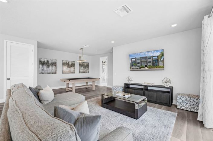 Image No.13-5 Bed Apartment for sale