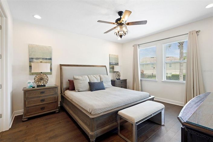 Image No.21-6 Bed House for sale