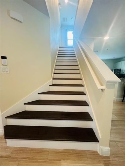 Image No.24-6 Bed House for sale