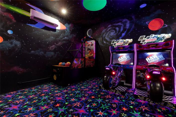 Image No.16-5 Bed House for sale