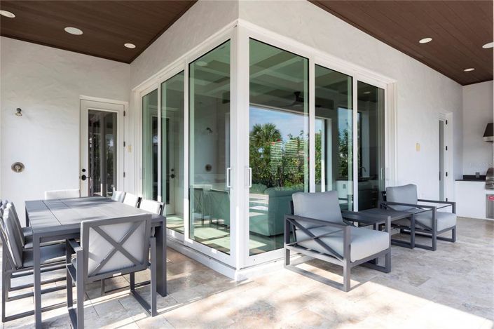 Image No.23-5 Bed House for sale