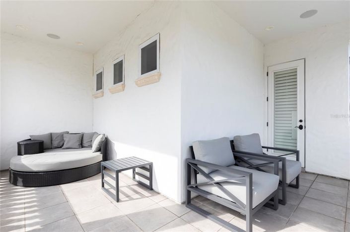 Image No.39-5 Bed House for sale