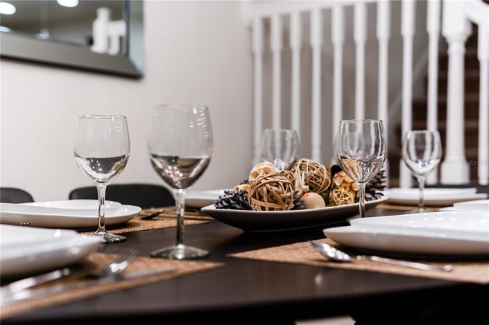 Image No.12-5 Bed Townhouse for sale