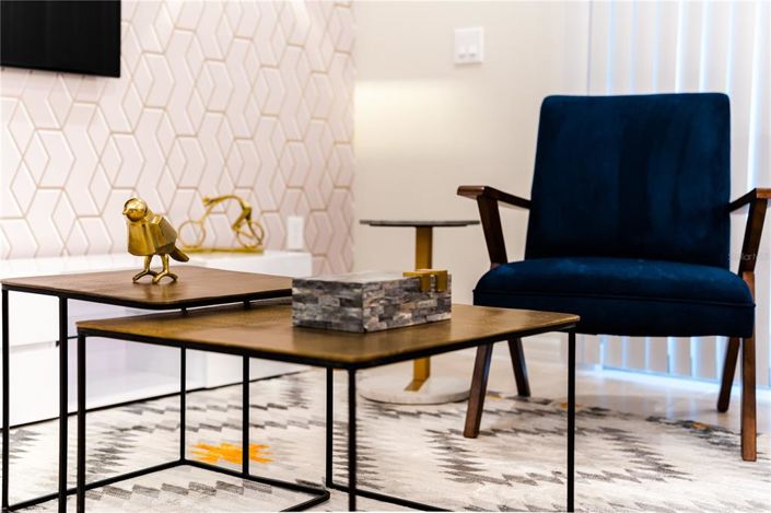 Image No.42-5 Bed Townhouse for sale