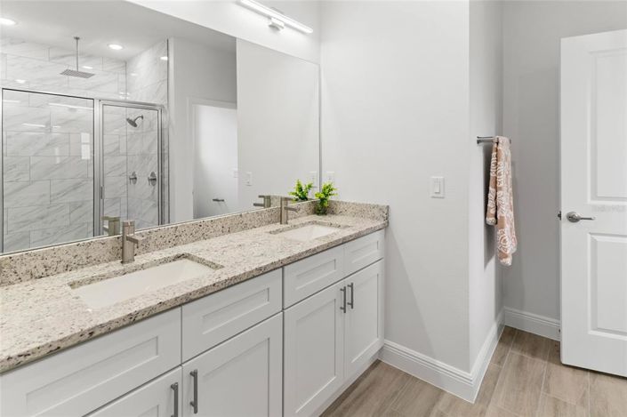 Image No.4-Propriété de 4 chambres à vendre à Kissimmee