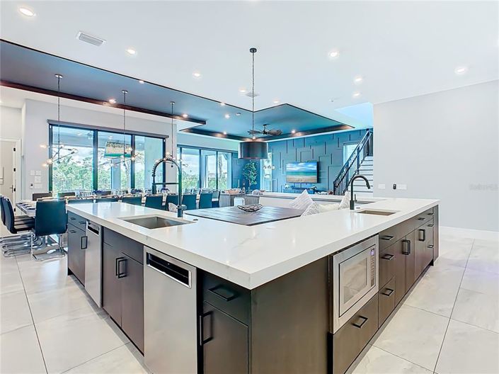 Image No.15-10 Bed House for sale