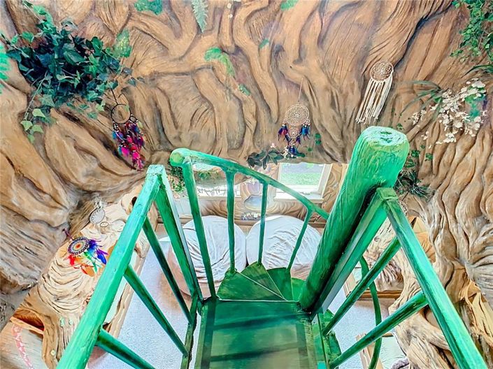 Image No.16-10 Bed House for sale