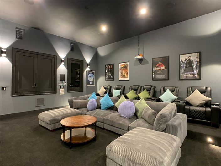 Image No.3-10 Bed House for sale