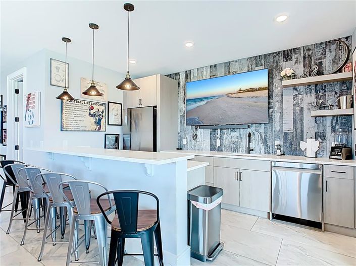 Image No.32-10 Bed House for sale