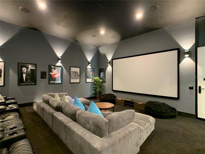 Image No.35-10 Bed House for sale