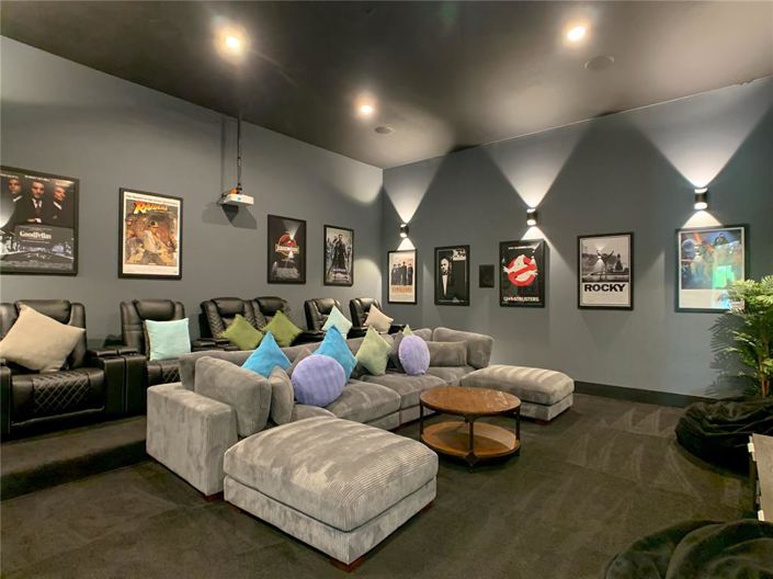 Image No.36-10 Bed House for sale